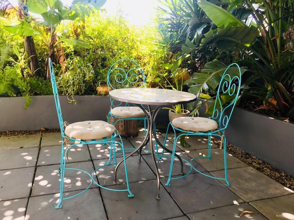Moy Guesthouse & Backpackers Cape Town Exterior photo