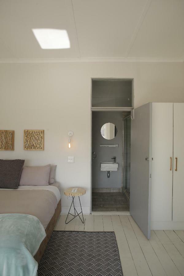 Moy Guesthouse & Backpackers Cape Town Exterior photo